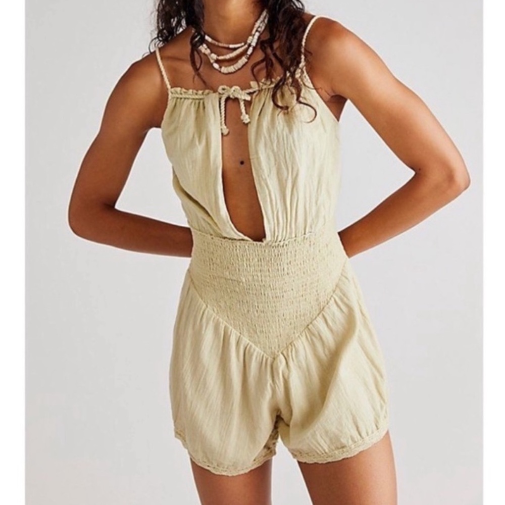 Jen’s Pirate Booty Love Street Romper Sea Foam Green Large L